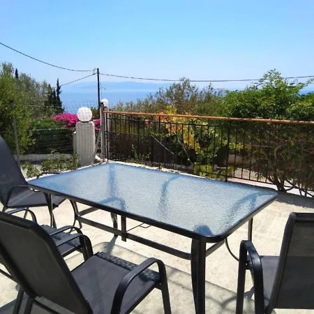 Reggina's Place شقة