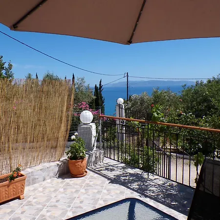 Reggina's Place Apartman